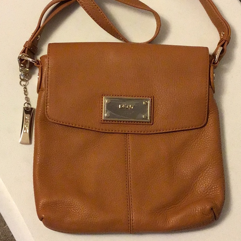 New DKNY crossbody bag